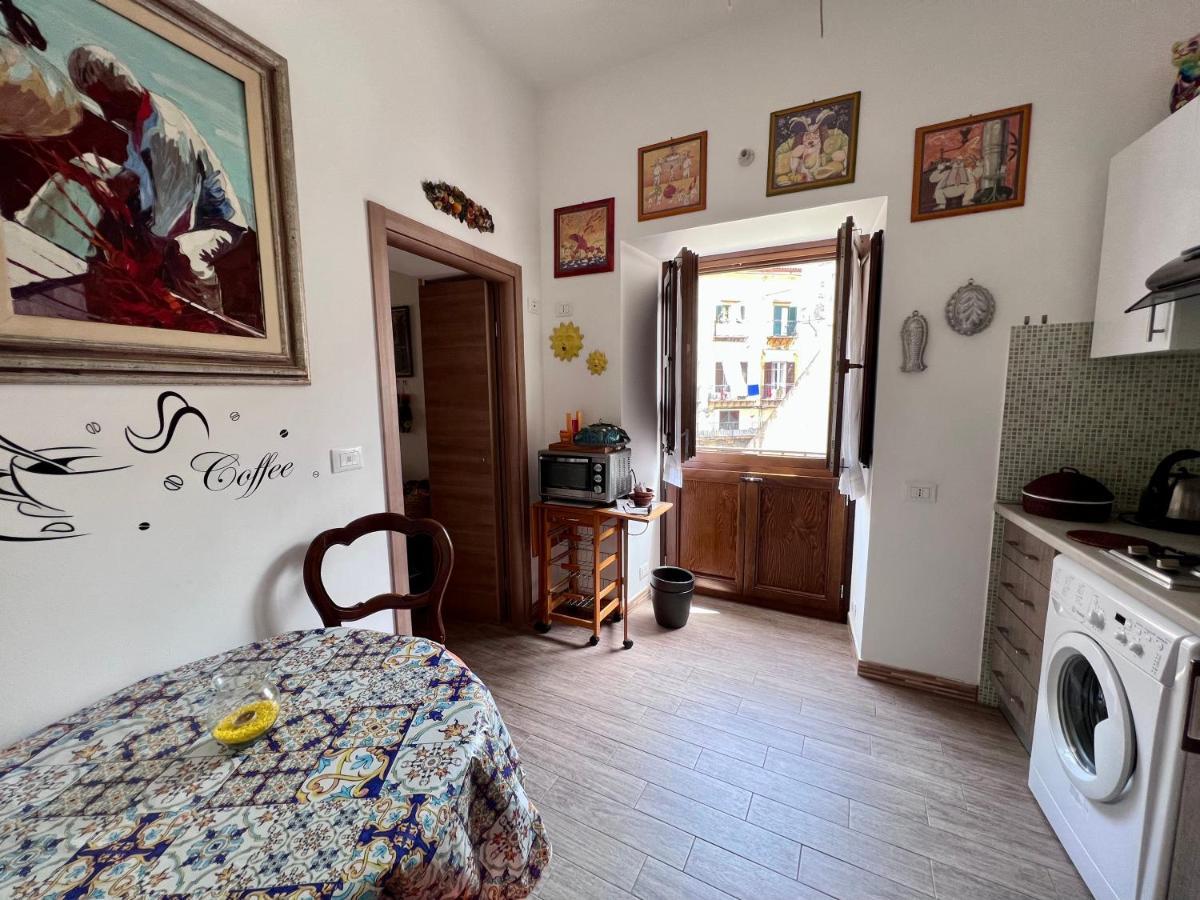 La Casetta Dei Paladini Palermo Bagian luar foto